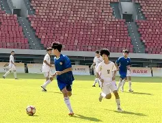 激烈的足球比赛怎么写 激烈的足球比赛怎么写